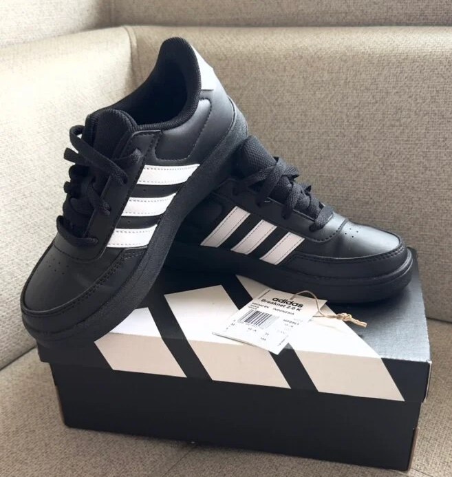 Tênis Adidas Breaknet Preto - Num. 36 e 37