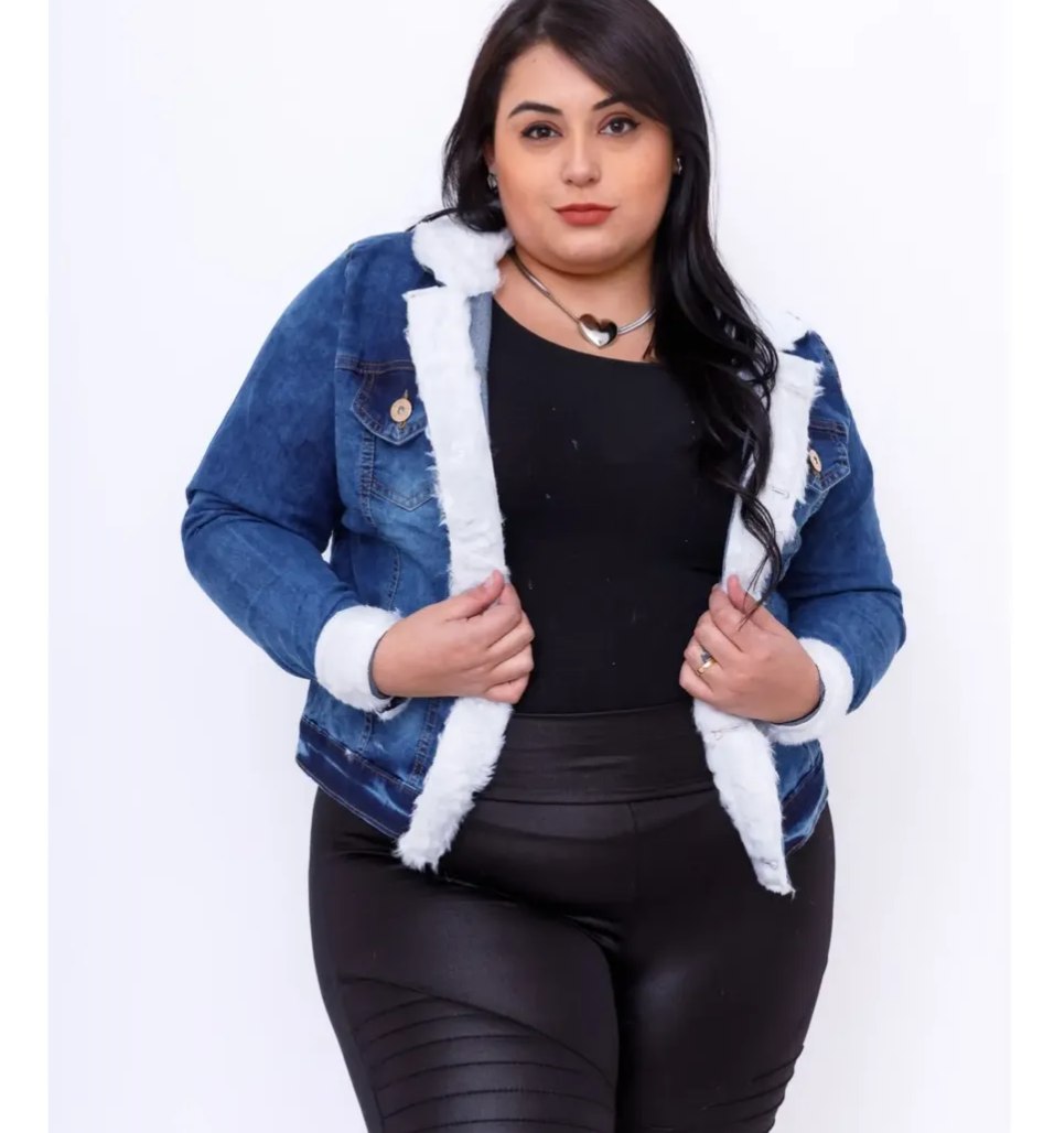 Jaqueta Jeans Plus Size Com Pelúcia Feminina - Tam. G1 e G2