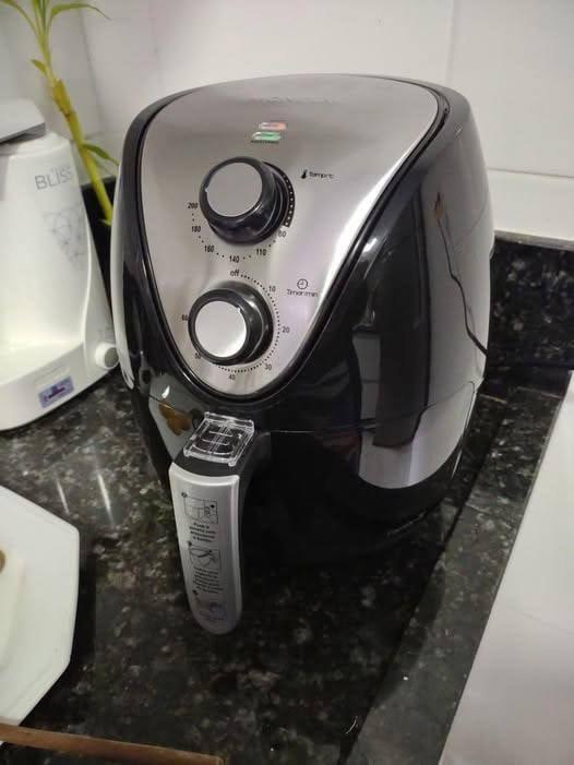 MONDIAL Fritadeira Sem Óleo Air Fryer 8L, Preto/Inox, 1900W, 220V - AFN-80-BI