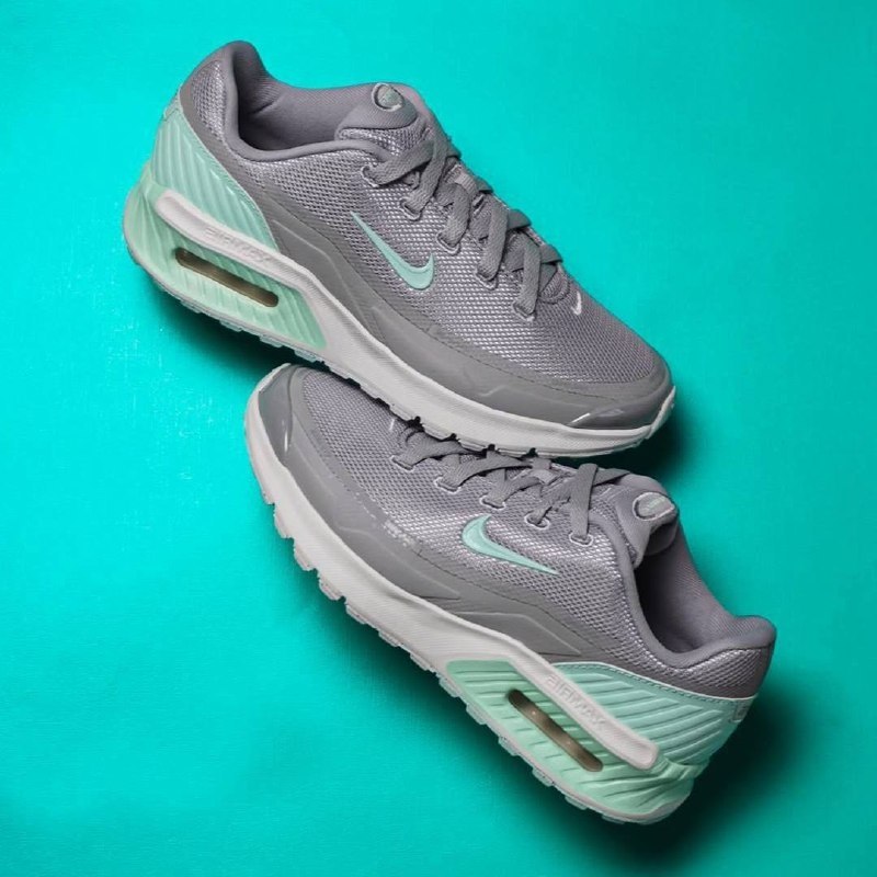 Tênis Nike Air Max Bia Feminino