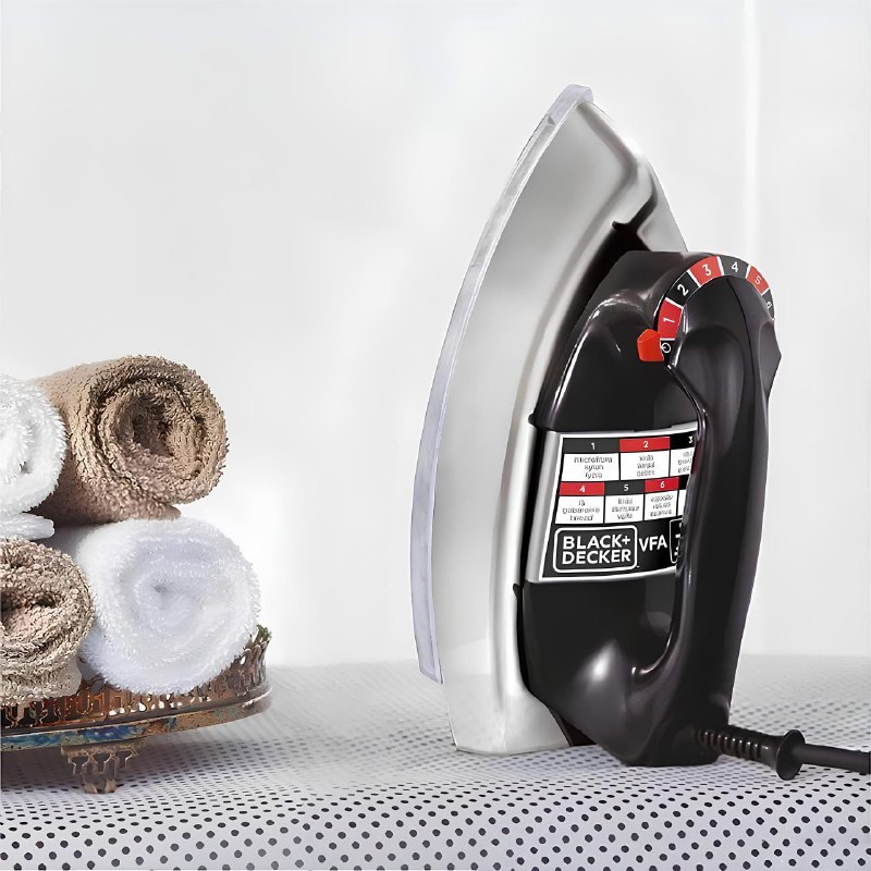 Ferro De Passar Roupa Black Decker Vfa1110tm2 Com Base De Alumínio 127v