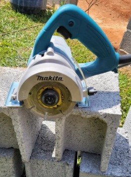 Serra Mármore 4.3/8 1300w C/ 2discos 4100nh3zx2 Makita 127v