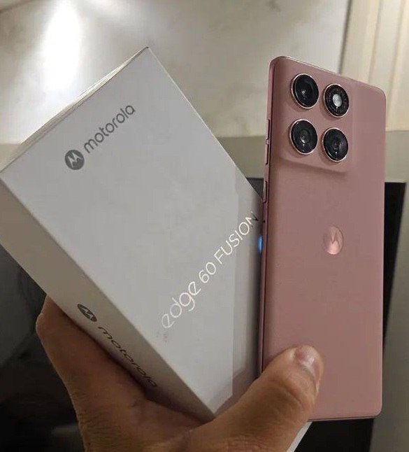 Motorola Edge 60 Fusion 256GB 5G 24GB RAM Boost RAM 6,7" Câm. Dupla Sony AI + Selfie 32MP ...
