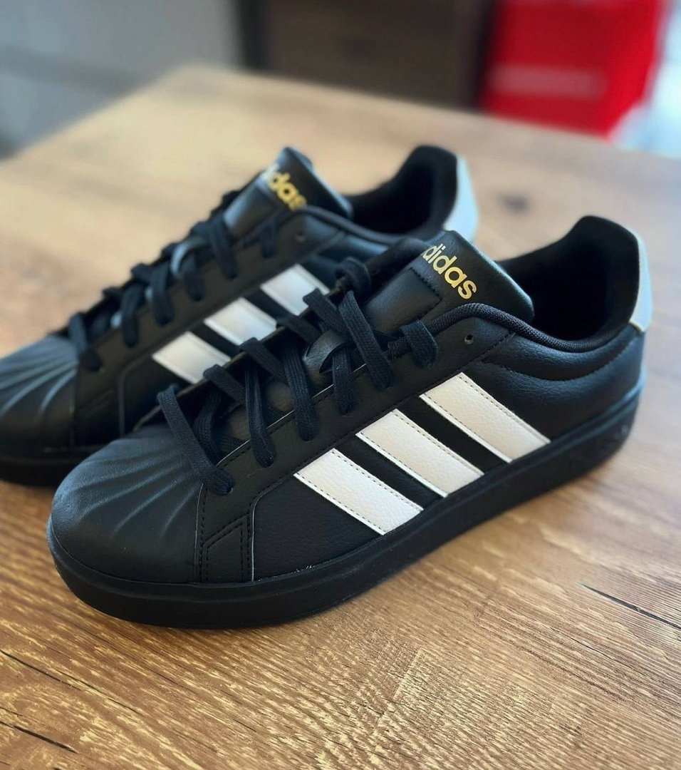 Street Talk Sapatos adidas