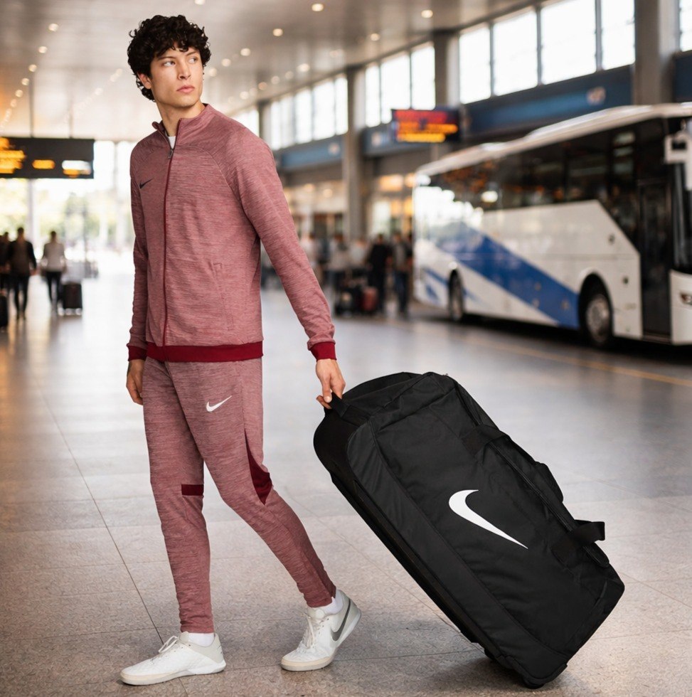 Mala Nike Team Roller Unissex c/ Rodinhas e Alça Ajustável 120L
