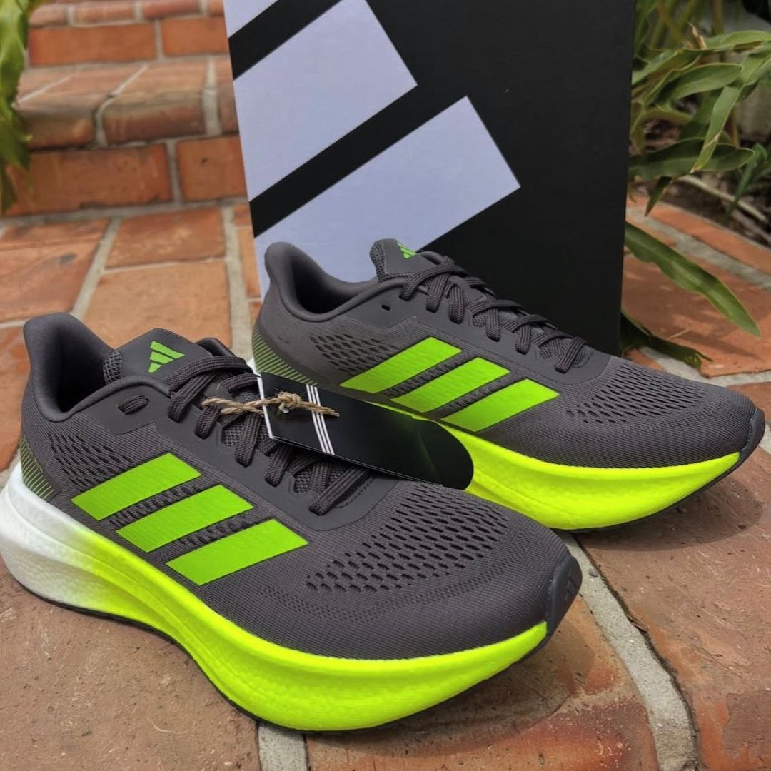 Tenis Masculino Esportivo Boost Run adidas