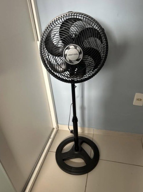 Ventisol ventilador Osc Coluna Turbo 6p 30cm pr 220v