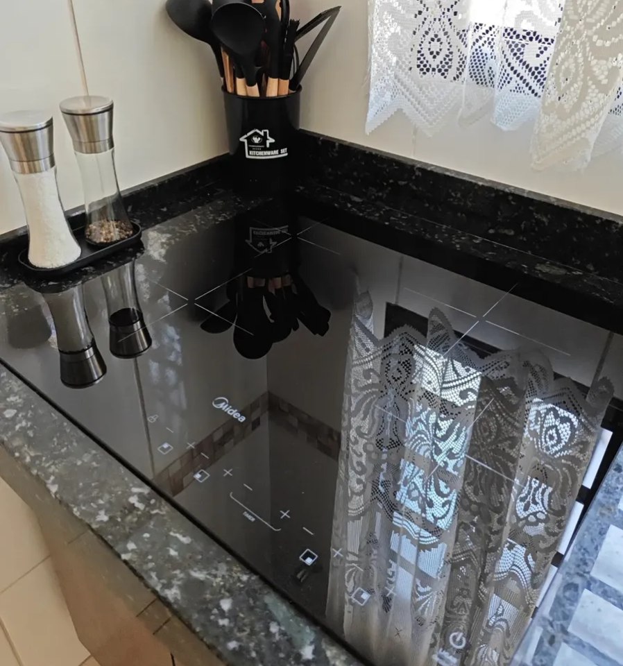 Cooktop 4 Bocas Elétrico Midea Vitrocerâmico Painel Touch Digital 9 Temperaturas - 220v