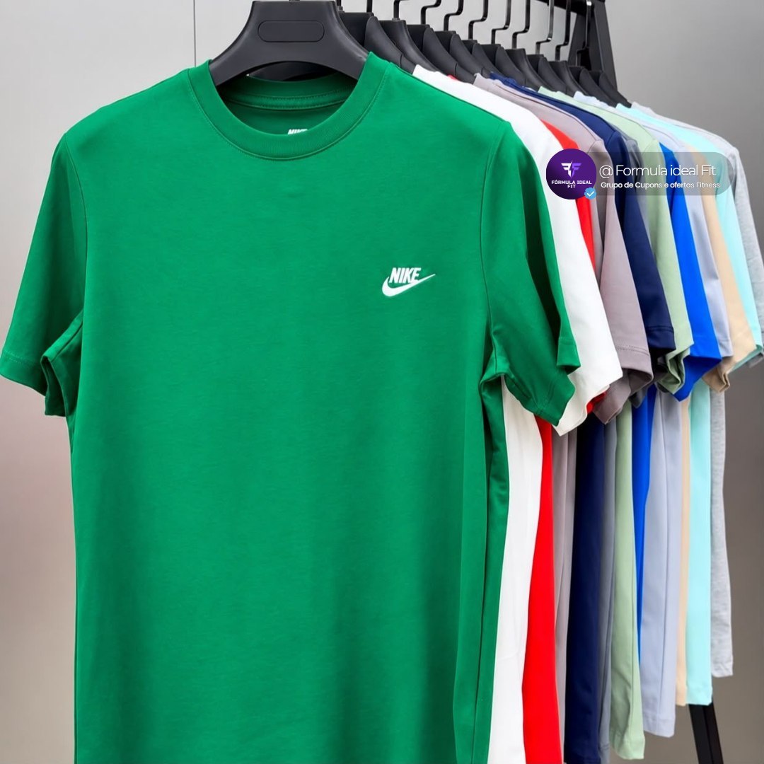Camiseta Nike Sportswear Club Masculina