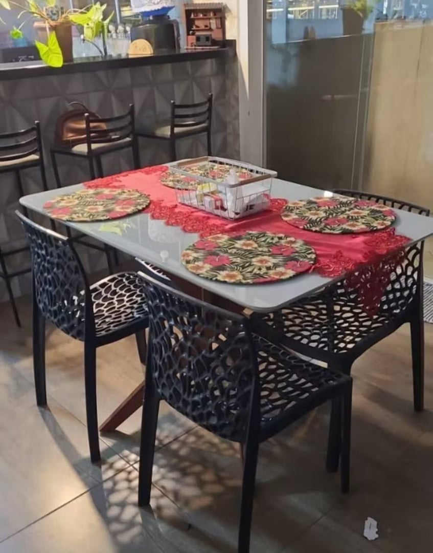 Kit 4 Cadeira Gruvyer Outlet Pequenas Avarias