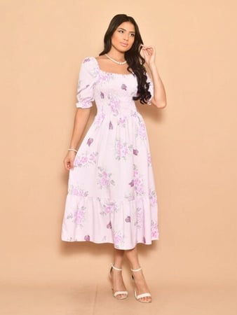 Helena Vestido midi estampado crepinho lastex manga curto