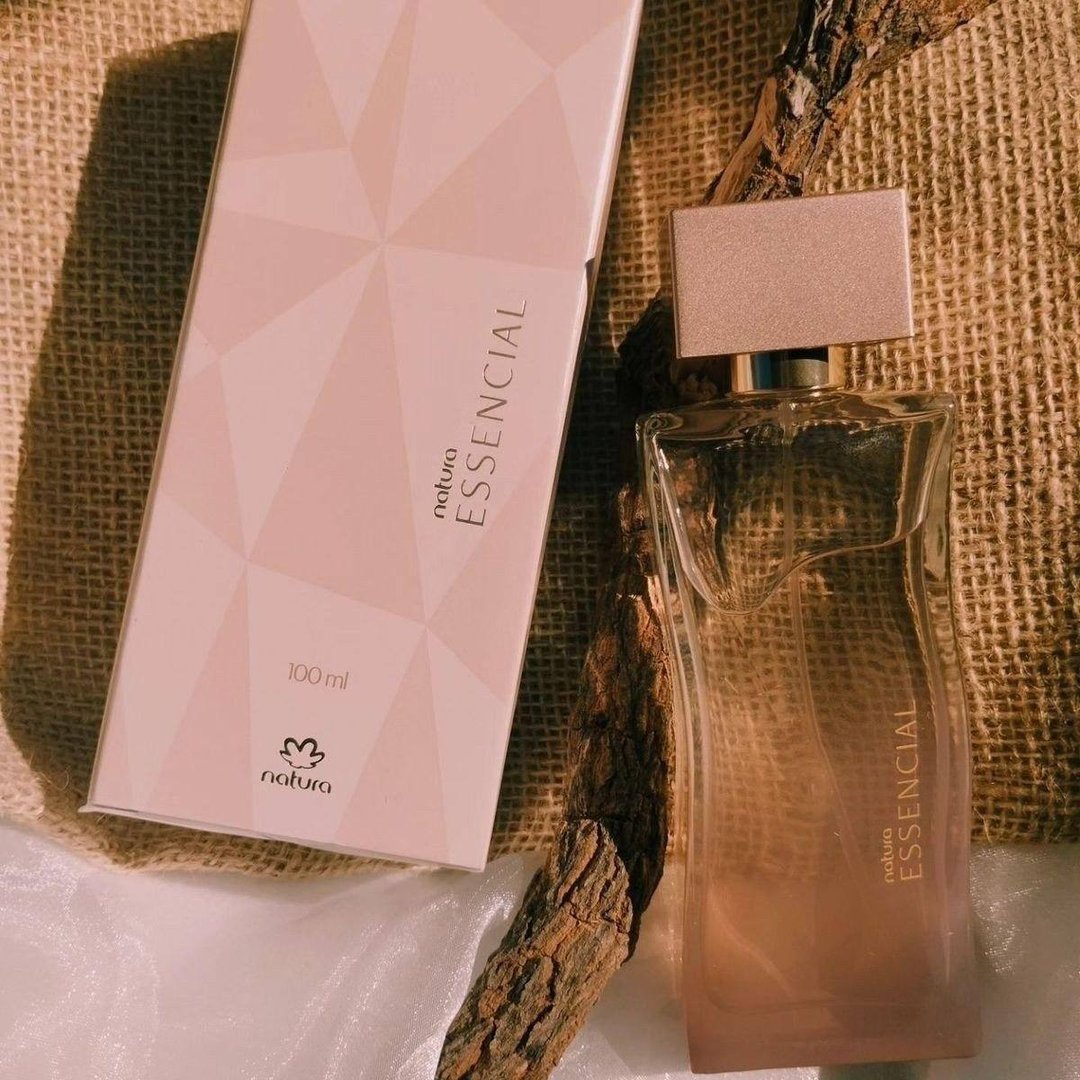Essencial Natura Tradicional Eau de parfum Feminino 100ml