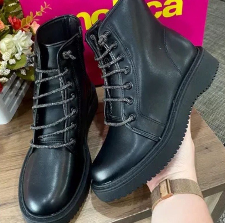 Bota Moleca Coturno Cano Médio Liso Preto Feminina - Num. 34 ao 39