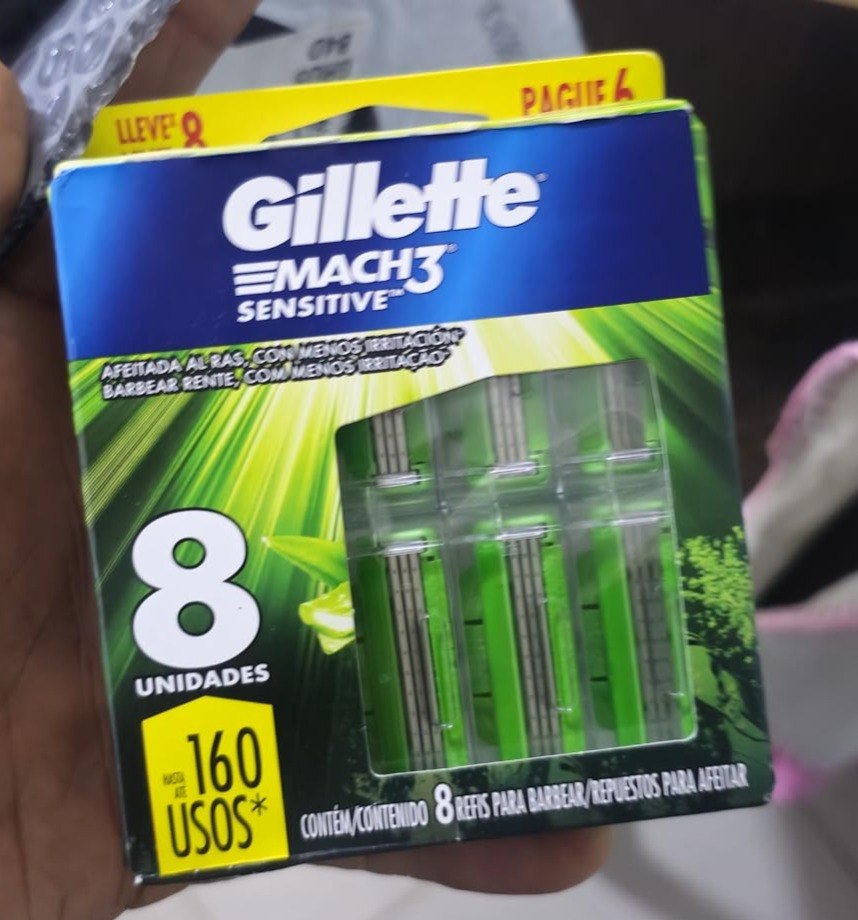 Pack Carga Aparelho de Barbear Gillette Mach3 Sensitive com Aloe - 8 Unidades