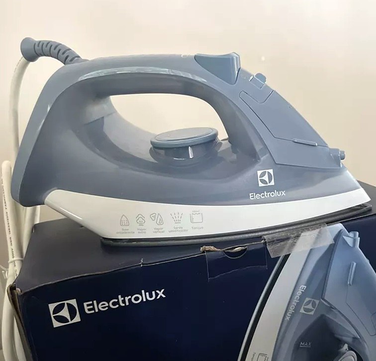 Ferro a Vapor e a Seco Electrolux Efficient Base Antiaderente - 110v/220v