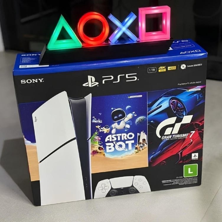 PlayStation®5 Slim Digital 825GB – Pacote ASTRO BOT e Gran Turismo 7
