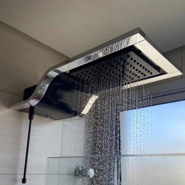 Chuveiro Eletrônico Ducha Intense Preto / Cromado Fame Cor Preto/cromado Potência 7800 W