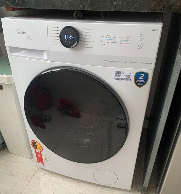 Lava e Seca Midea Slim 11kg HealthGuard Smart Conectada Inverter Água Fria e Quente Branca...