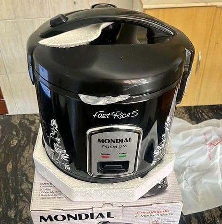 Panela de Arroz Mondial Fast Rice Premium 5 Xícaras 400W - 110v/220v