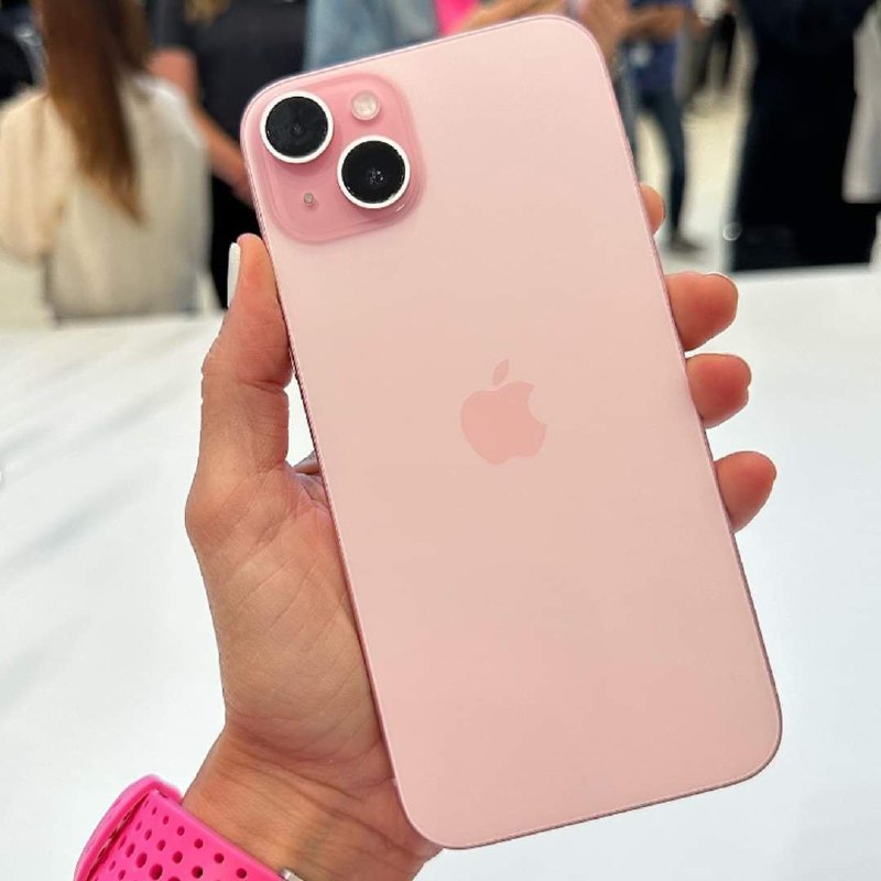 iPhone 15 128GB 5G Tela Super Retina XDR 6,1" Câm. Dupla 48MP + Selfie