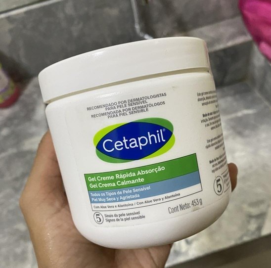Gel Creme Hidratante Corporal p/ Pele Sensível Cetaphil Hidratação 48h com Aloe Vera - 453...