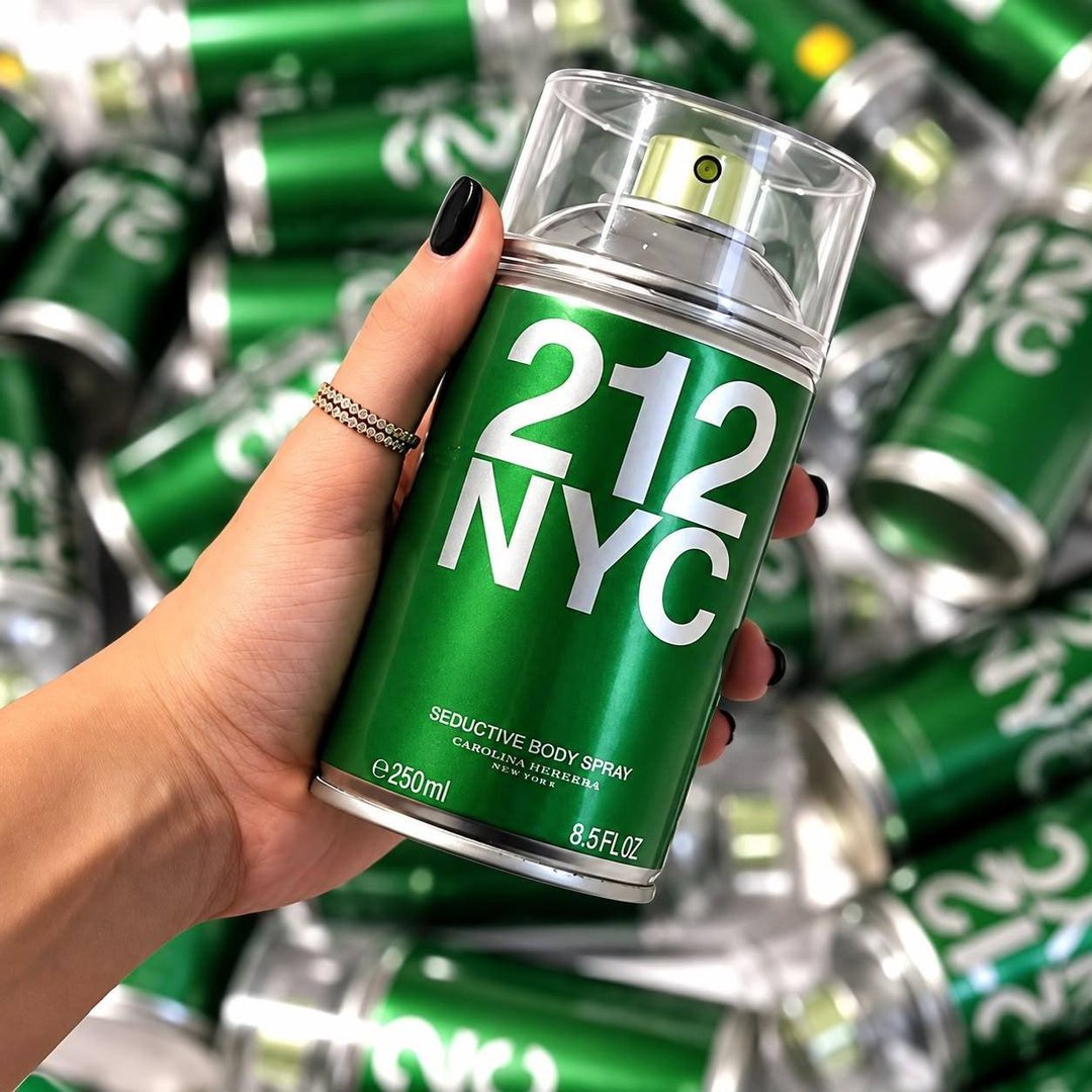 212 Nyc Carolina Herrera Body Spray Feminino