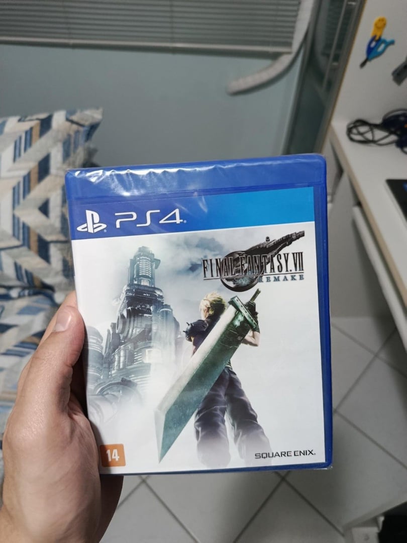 Final Fantasy VII Remake - Edição Padrão - PlayStation 4