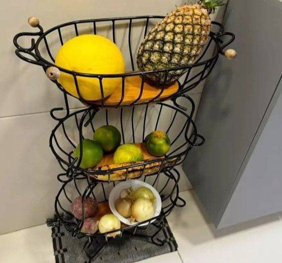 Fruteira 3 Andares Oval Artesanal De Chão Em Ferro E Madeira
