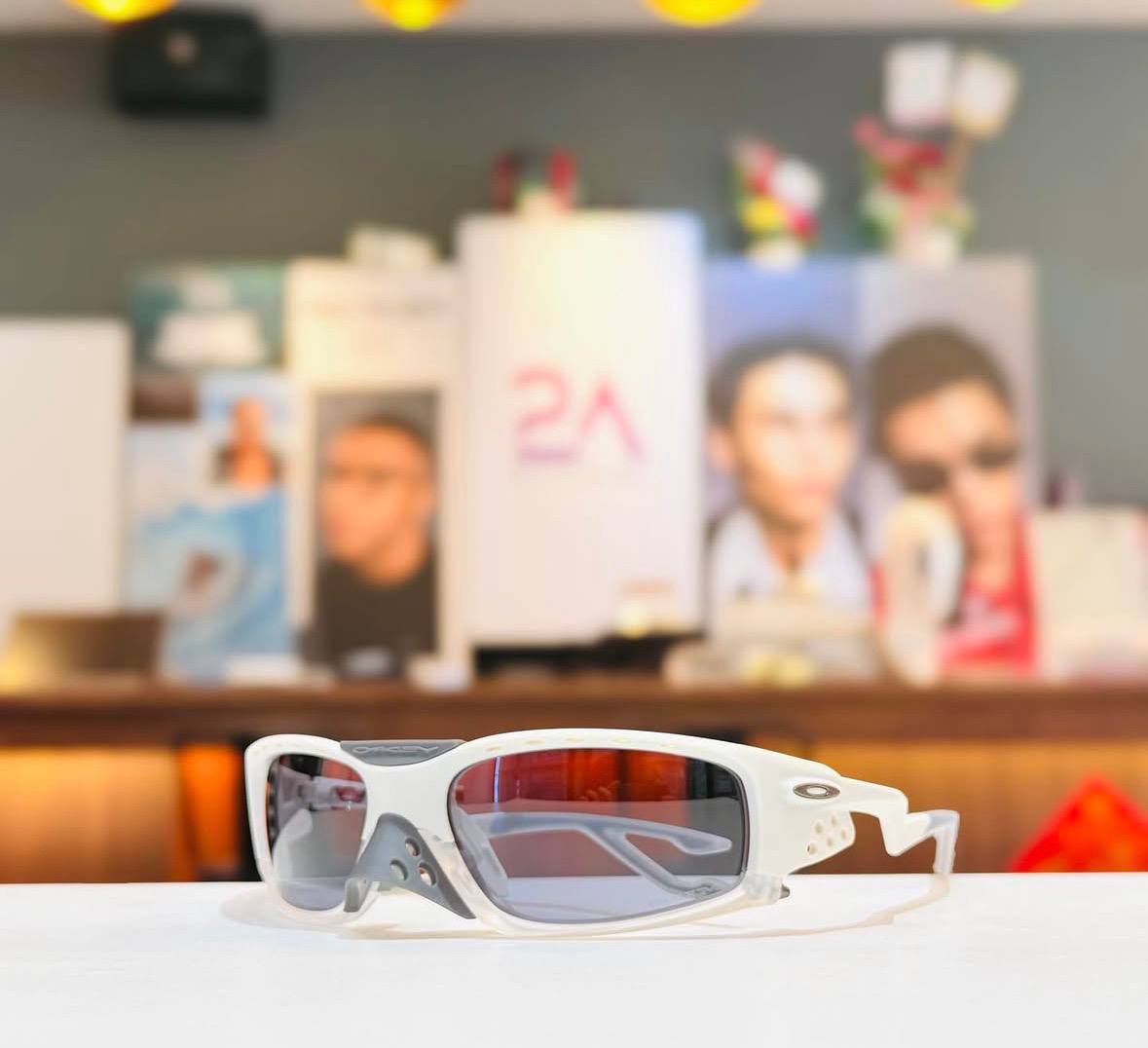 Óculos de Sol Oakley Plantaris SQ Prizm Grey Matte Mist