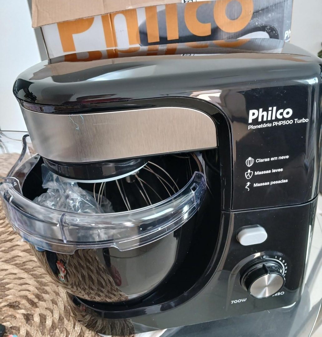 Batedeira Planetária Philco Turbo 12 Velocidades 700W Tigela 4L 3 Batedores - 110v/220v