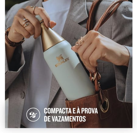 Stanley Garrafa Térmica Slim Bottle Gilded Celadon | 591 ML