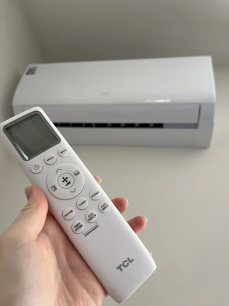 Ar-Condicionado Split TCL Semp Hi Wall Elite 9000 BTUs Inverter Branco