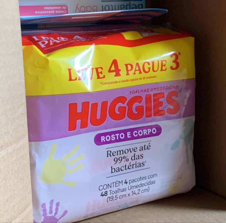 Pack 4 Pacotes Lenços Umedecidos Huggies Rosto e Corpo Limpeza 192 Unidades