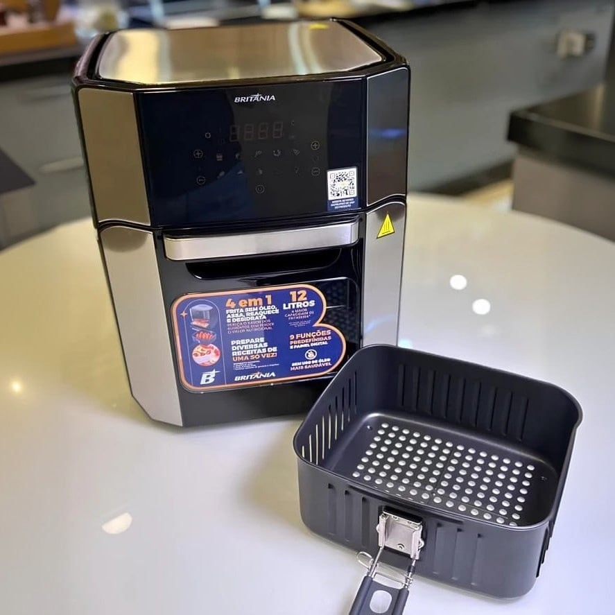 Fritadeira Air Fry Britânia 4 em 1 Oven 12L Painel Touch digital - 220v