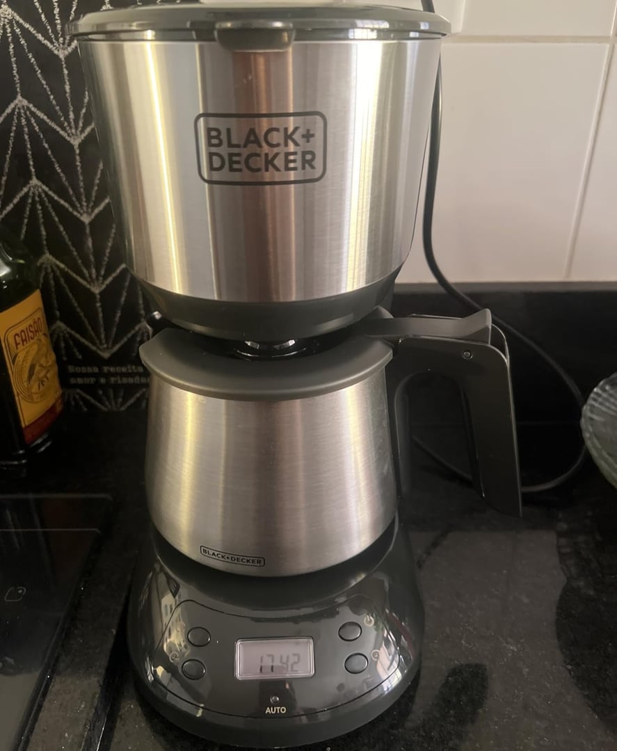 Cafeteira Elétrica BLACK+DECKER Programável 30 Xicaras com Jarra Inox - 110v