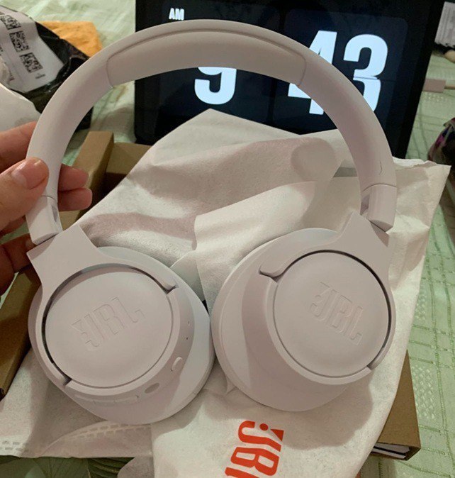 Fone Bluetooth JBL Tune 720BT Pure Bass até 76 horas de bateria