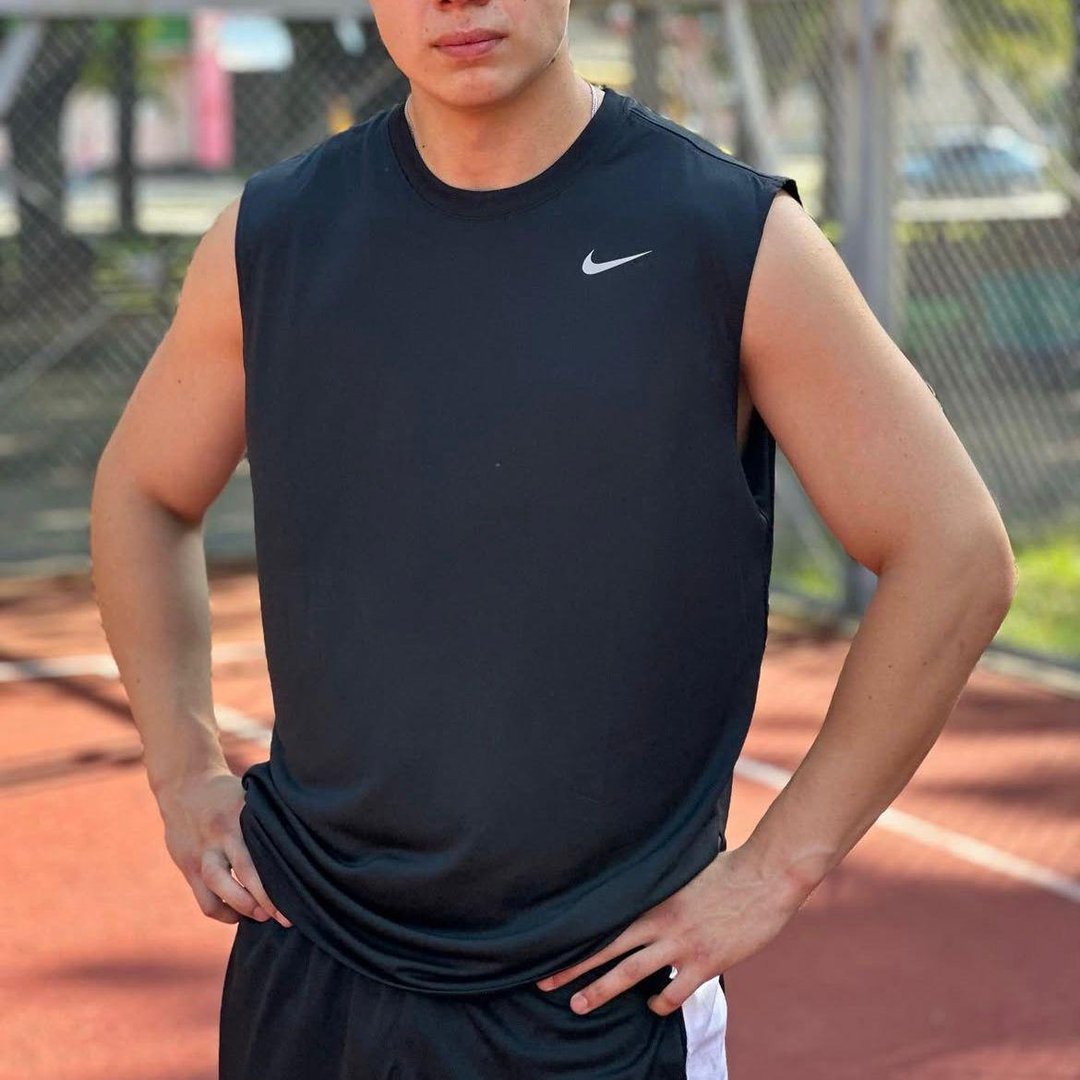 Regata Nike Dri-fit Legend Masculina