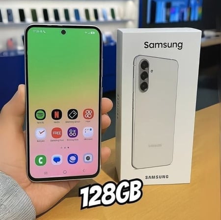 Smartphone Samsung Galaxy A56 128GB 5G 8GB RAM Verde 6,7" Câm. Tripla + Selfie 12MP
