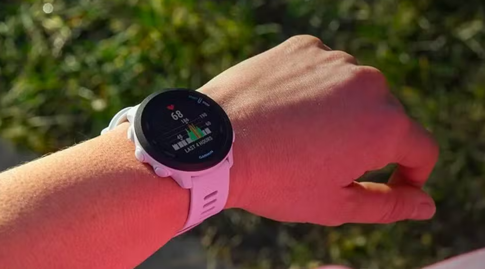 Relógio Garmin Forerunner 55: O Parceiro Ideal para Quem Busca Sa...