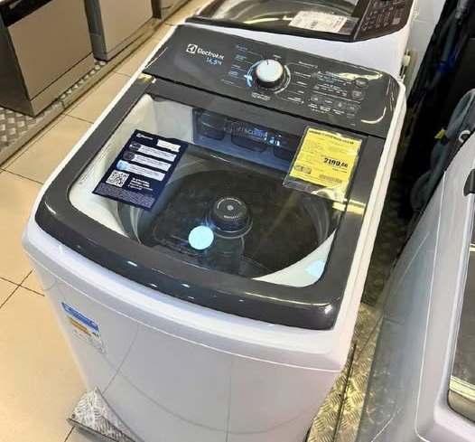 Lavadora Electrolux 14,5kg Efficient JetClean Cesto inox  11 Programas - 110v/220v