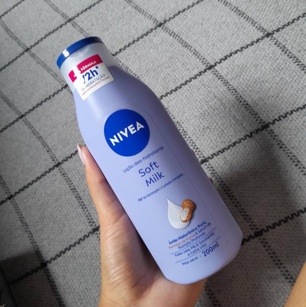 NIVEA Loção Deo-Hidratante Soft Milk 200ml, Hidratação Profunda 72h, Hialurônico Puro, Cor...