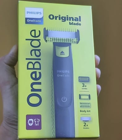 Aparador e raspador OneBlade com 3 pentes, à prova d’água, Bivolt - QP2724/10 Philips