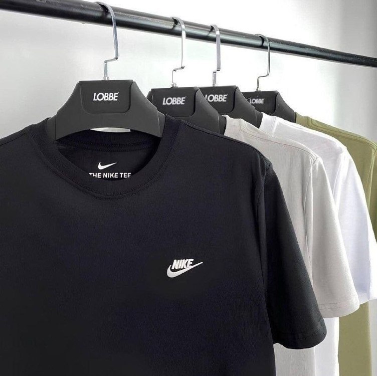 Camiseta Nike Sportswear Club Masculina