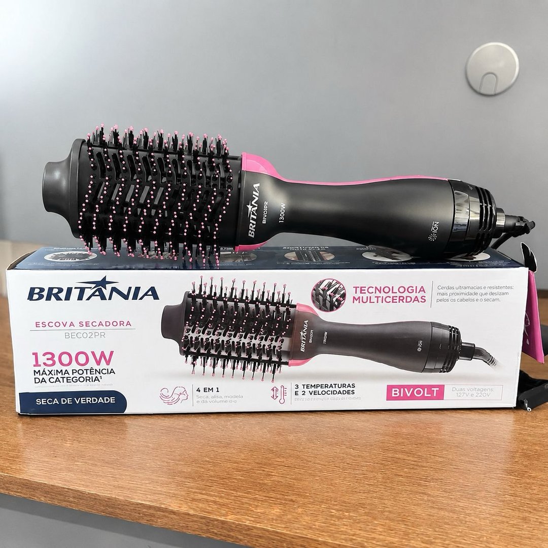 Britânia Escova Secadora Bec02pr 4 Em 1 1300w Cor Preto E Rosa Preto Com Rosa 127/220v
