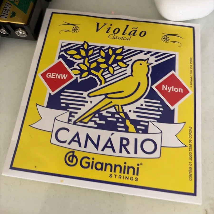 Jogo De Cordas Giannini Genw Para Violão Clássico Nylon Médio Série Canário Som Encorpado, Tensão Média, Ideal Para Estudo E Apresentações Qualidade E Tradição Brasileira
