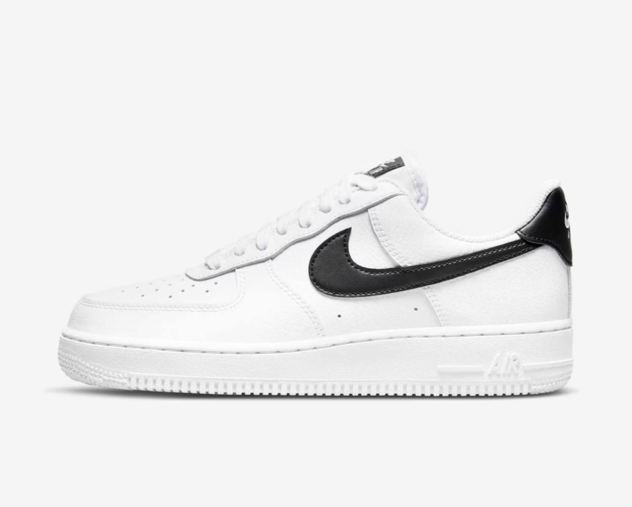 Tênis Nike Air Force 1 '07 Feminino