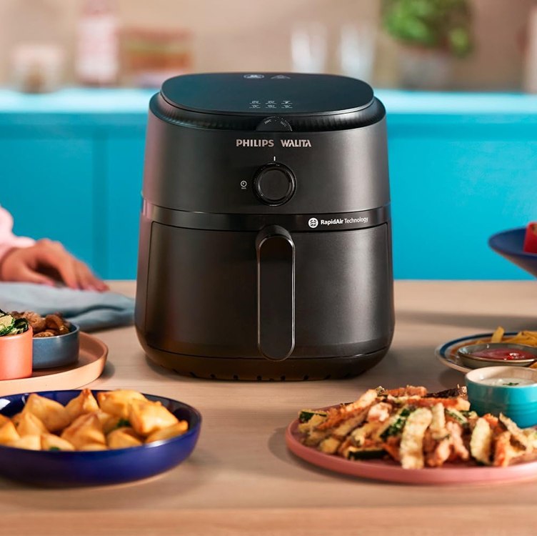 Philips Walita Fritadeira Airfryer Série 1000 4,2L, Tecnologia Rapid Air, 12 Funções de Cozimento, Economia de Energia, Limpeza Fácil, Design Compacto, Preta, 110V (NA120/00)