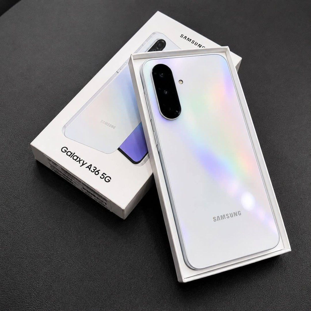 Smartphone Samsung Galaxy A36 5G 128GB 6GB RAM Câmera Tripla de até 50MP Selfie de 12MP IP67 Super AMOLED 6.7'' NFC Recursos AI Android e Segurança Snapdragon - Branco