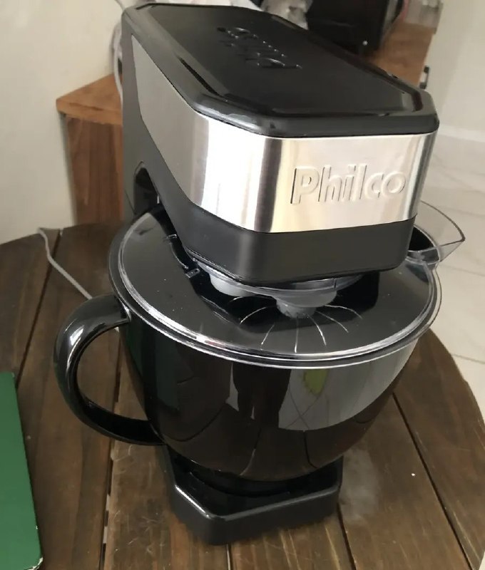 Batedeira Planetária Philco 900W 5L Preta 12 Velocidades Turbo PBP90A