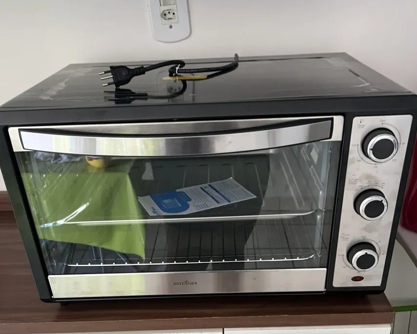 Forno Elétrico Britânia 62L de Bancada 1800W 4 Resistências Timer - 110v